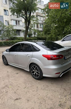 Седан Ford Focus 2016 в 
