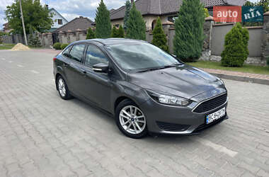 Седан Ford Focus 2015 в 