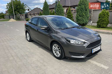 Седан Ford Focus 2015 в 