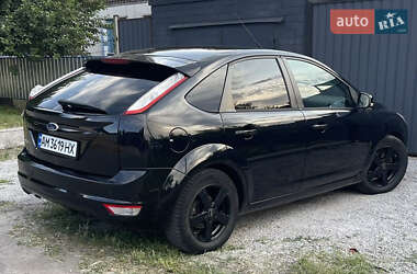 Хэтчбек Ford Focus 2010 в 