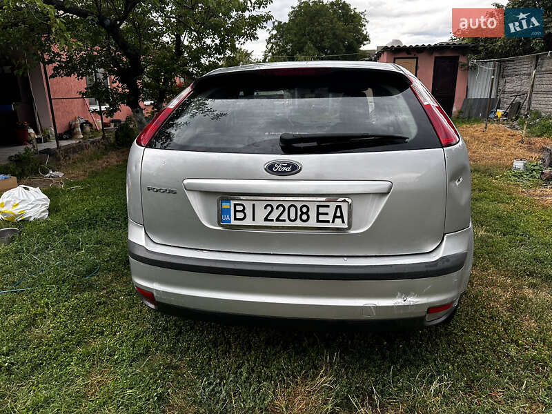 Хэтчбек Ford Focus 2006 в Полтаве
