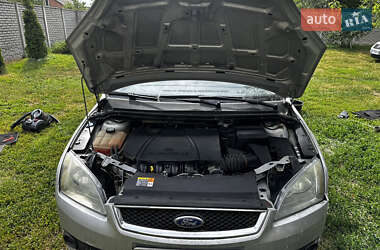 Хэтчбек Ford Focus 2006 в 