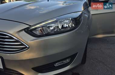 Седан Ford Focus 2016 в 
