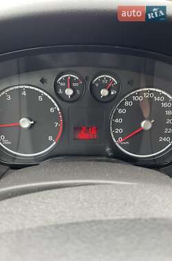Хэтчбек Ford Focus 2011 в 