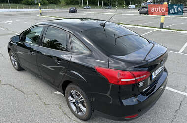 Седан Ford Focus 2017 в 