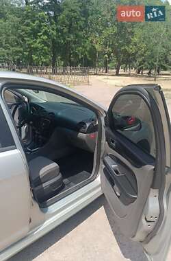 Хэтчбек Ford Focus 2010 в 