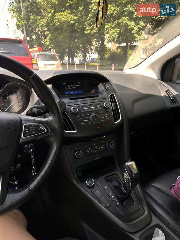 Седан Ford Focus 2015 в Киеве