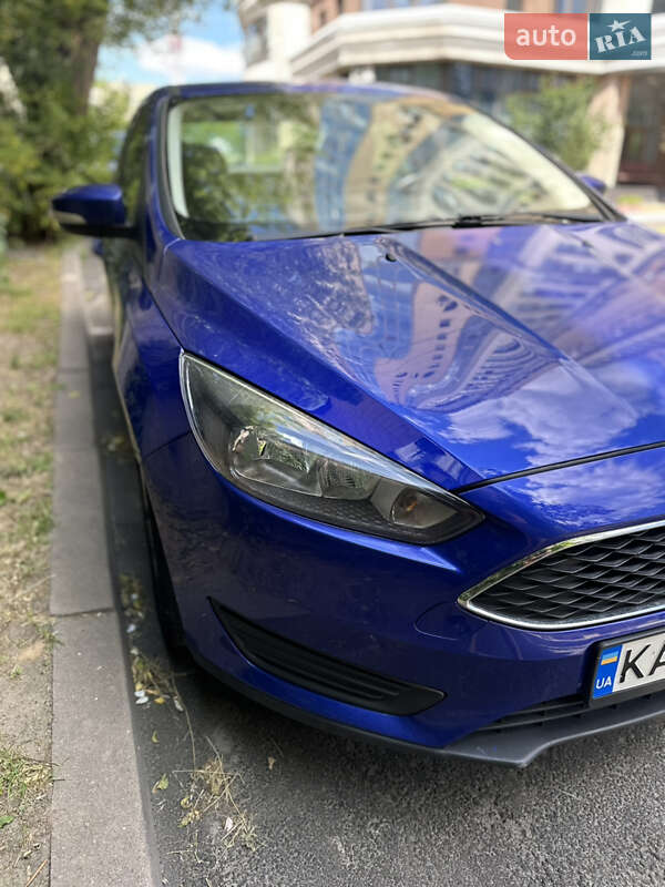 Седан Ford Focus 2015 в Киеве
