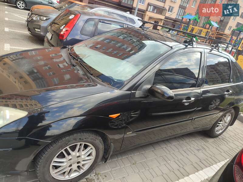 Седан Ford Focus 2002 в 