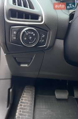 Универсал Ford Focus 2013 в 