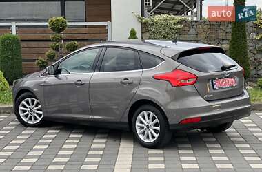 Хэтчбек Ford Focus 2016 в 
