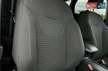 Хэтчбек Ford Focus 2016 в 