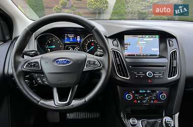 Хэтчбек Ford Focus 2016 в 