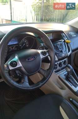 Седан Ford Focus 2013 в 