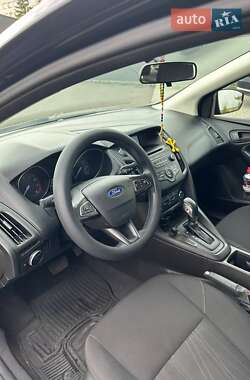 Седан Ford Focus 2016 в 