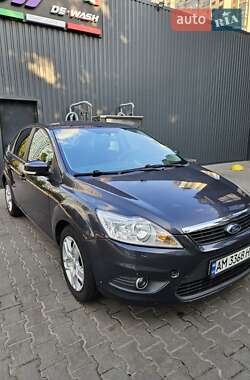 Хэтчбек Ford Focus 2009 в 