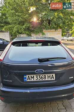 Хэтчбек Ford Focus 2009 в 