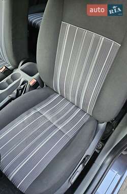 Хэтчбек Ford Focus 2009 в 