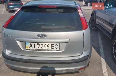 Хэтчбек Ford Focus 2006 в 