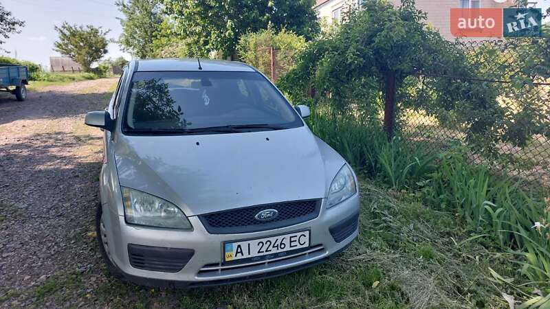 Хэтчбек Ford Focus 2006 в 