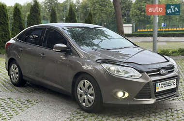 Седан Ford Focus 2013 в 