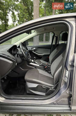 Седан Ford Focus 2013 в 