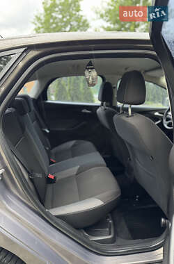 Седан Ford Focus 2013 в 
