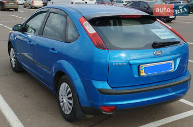 Хэтчбек Ford Focus 2007 в 