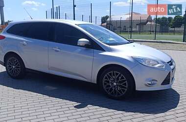 Универсал Ford Focus 2013 в 