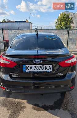 Седан Ford Focus 2013 в 