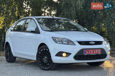 Хэтчбек Ford Focus 2009 в 