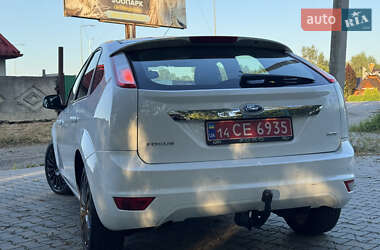 Хэтчбек Ford Focus 2009 в 