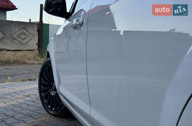Хэтчбек Ford Focus 2009 в 