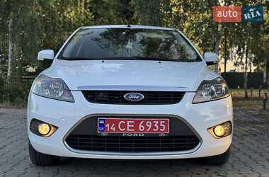 Хэтчбек Ford Focus 2009 в 