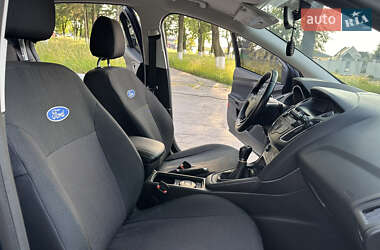 Хэтчбек Ford Focus 2017 в 