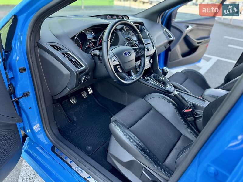 Хэтчбек Ford Focus 2016 в Киеве