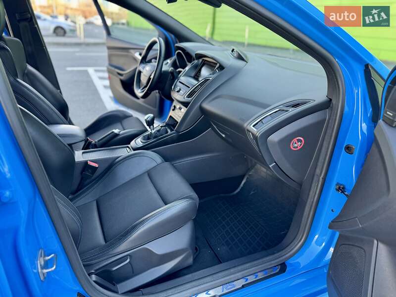 Хэтчбек Ford Focus 2016 в Киеве