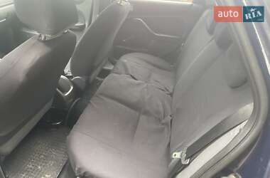 Хэтчбек Ford Focus 2007 в 