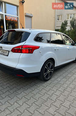 Универсал Ford Focus 2015 в 