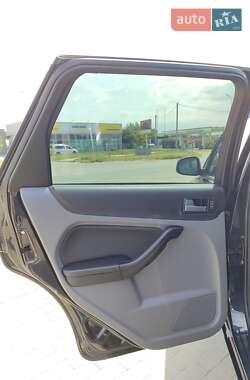 Универсал Ford Focus 2010 в 