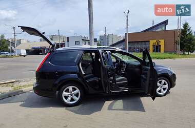 Универсал Ford Focus 2010 в 