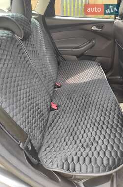 Седан Ford Focus 2013 в 