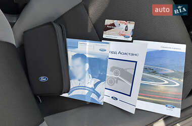 Седан Ford Focus 2013 в 