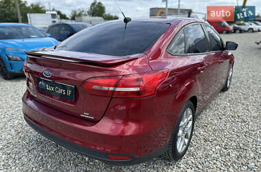 Седан Ford Focus 2015 в 