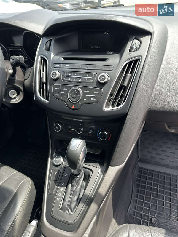 Седан Ford Focus 2015 в Ивано-Франковске
