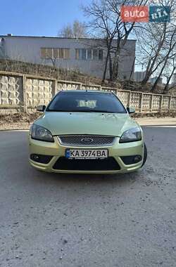 Хэтчбек Ford Focus 2005 в 