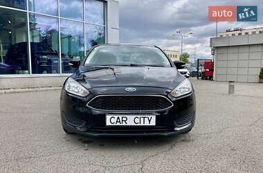Седан Ford Focus 2016 в 