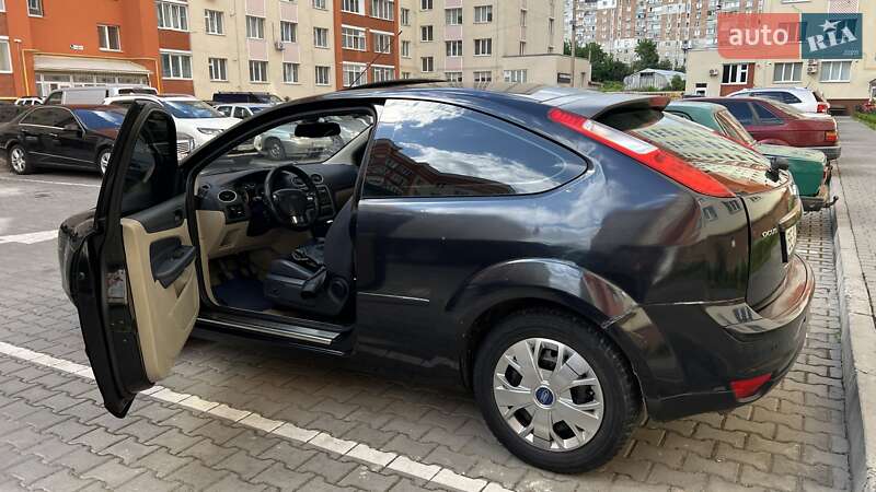 Хэтчбек Ford Focus 2005 в Хмельницком