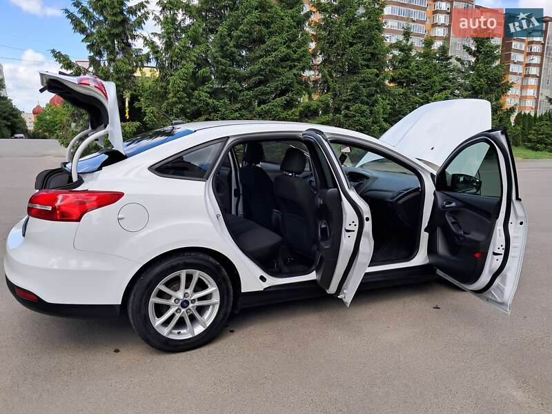 Седан Ford Focus 2017 в Тернополе фото 47 Седан Ford Focus 2017 в Тернополе