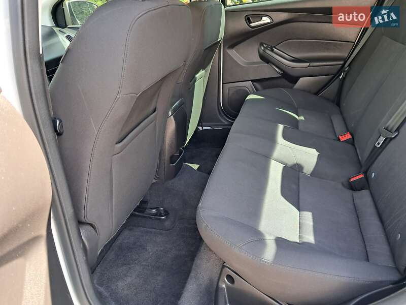 Седан Ford Focus 2017 в Тернополе фото 140 Седан Ford Focus 2017 в Тернополе